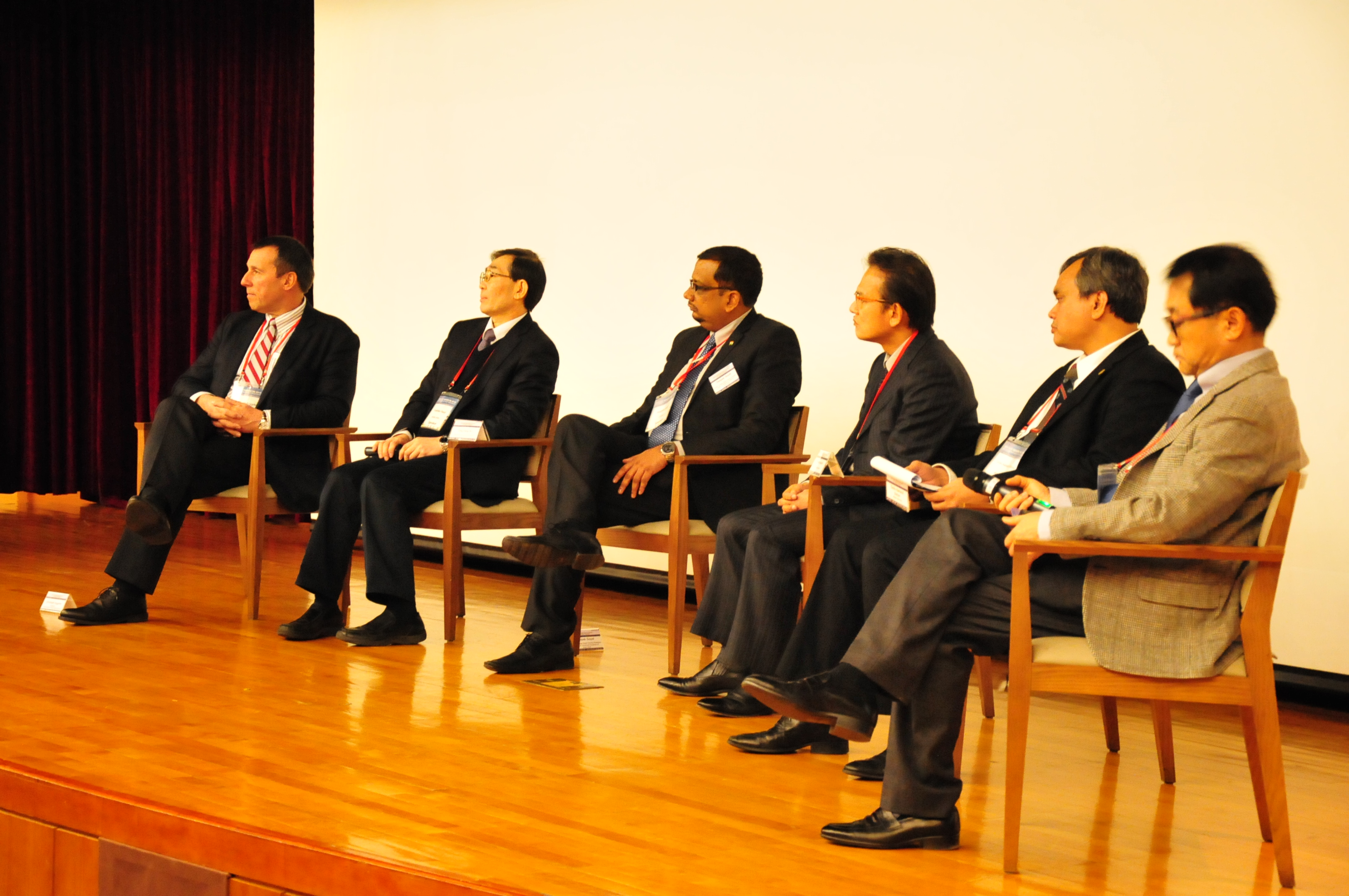 Panel Discussion on Future of Cartilage Repair in Asia